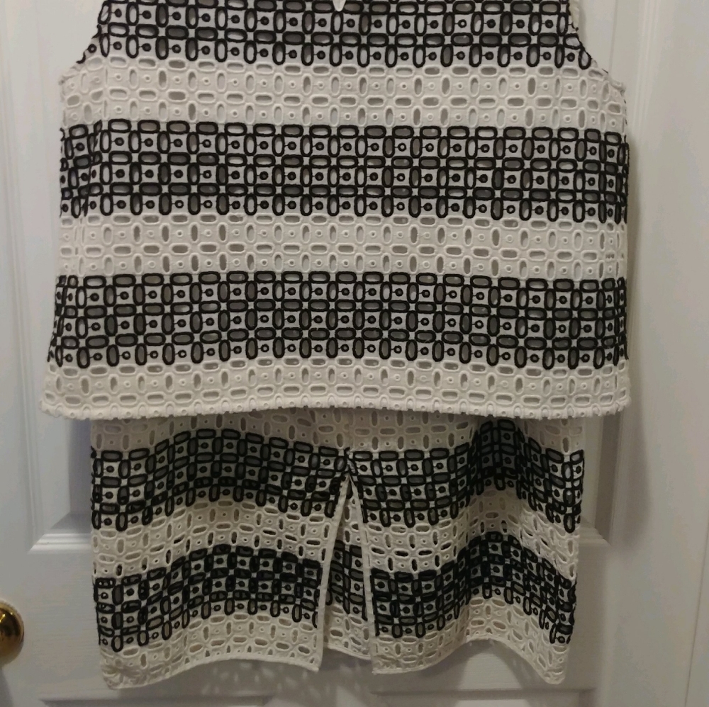 Stunning two piece set - Picture 3 of 3